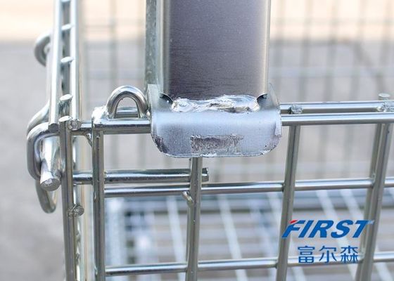 Wadah wire mesh digunakan untuk menyimpan barang di gudang